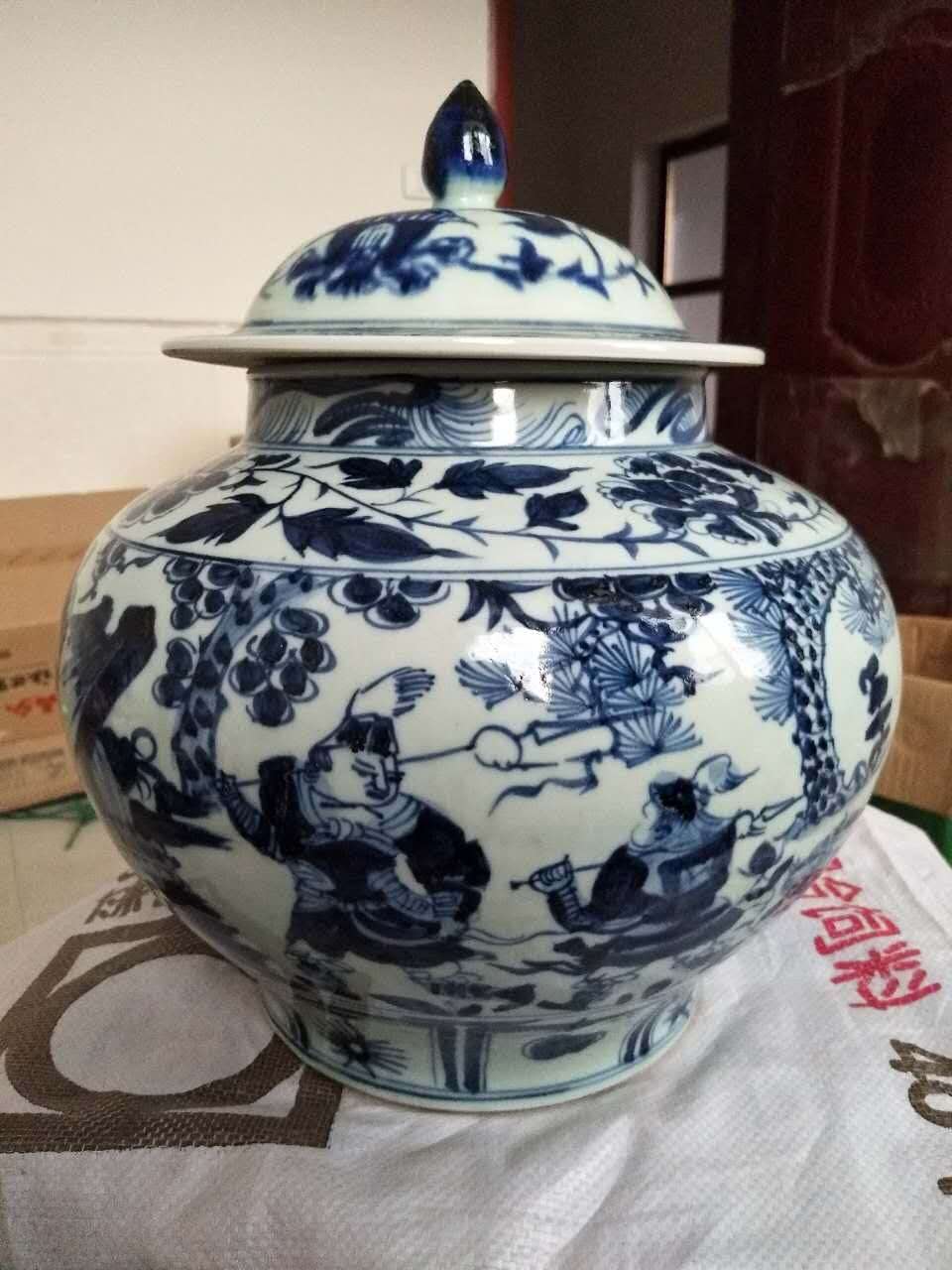 元代青花将军罐10809